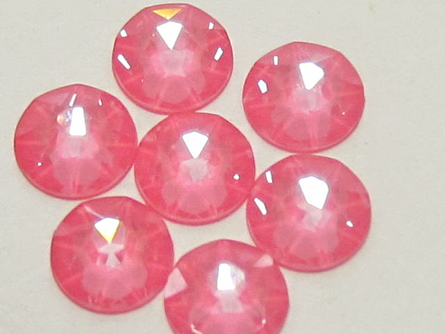 72 pcs. 20ss DAHLIA IGNITE FLATBACK STAR BRIGHT Rhinestones